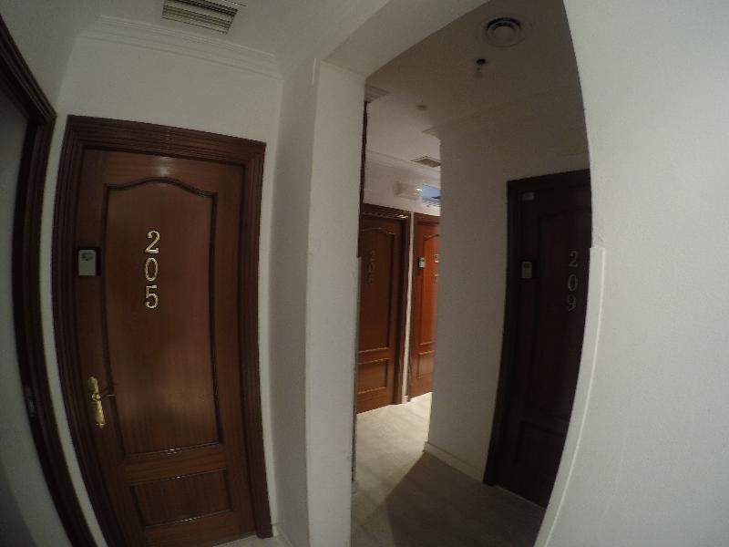 Hostal La Estrella Madrid Kültér fotó