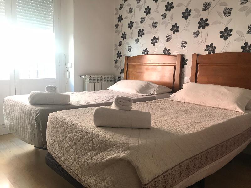 Hostal La Estrella Madrid Kültér fotó