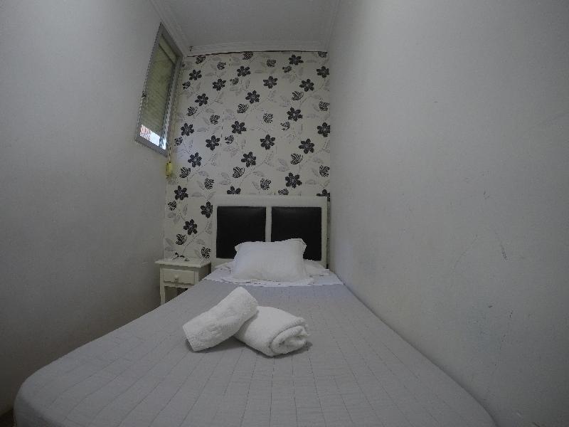 Hostal La Estrella Madrid Kültér fotó