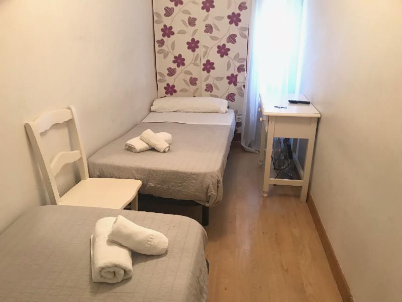 Hostal La Estrella Madrid Kültér fotó