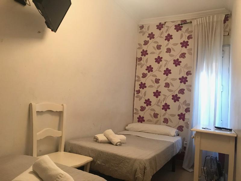 Hostal La Estrella Madrid Kültér fotó