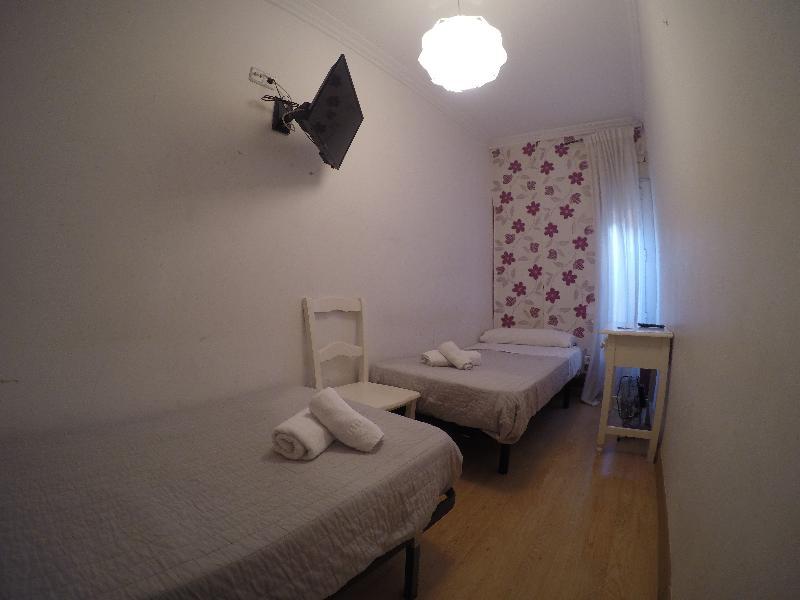 Hostal La Estrella Madrid Kültér fotó