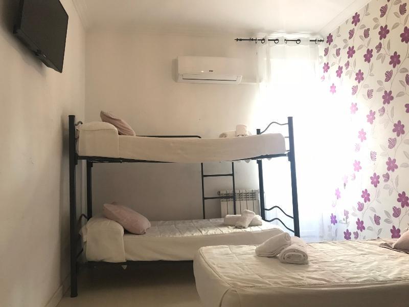 Hostal La Estrella Madrid Kültér fotó