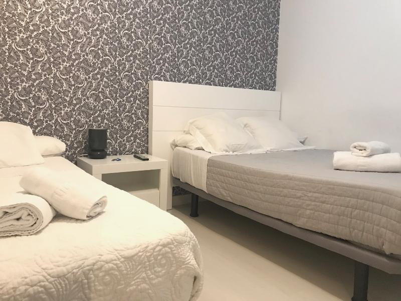 Hostal La Estrella Madrid Kültér fotó