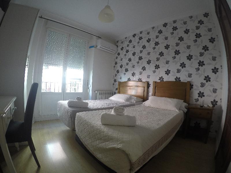 Hostal La Estrella Madrid Kültér fotó